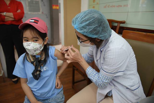 Hơn 1,8 triệu trẻ từ 5 đến 12 tuổi đã tiêm vaccine Moderna phòng COVID-19. Ảnh: VGP/HM