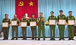 Huyện Tân Phước: Khen thưởng 7 tập thể, cá nhân trong truy bắt trộm