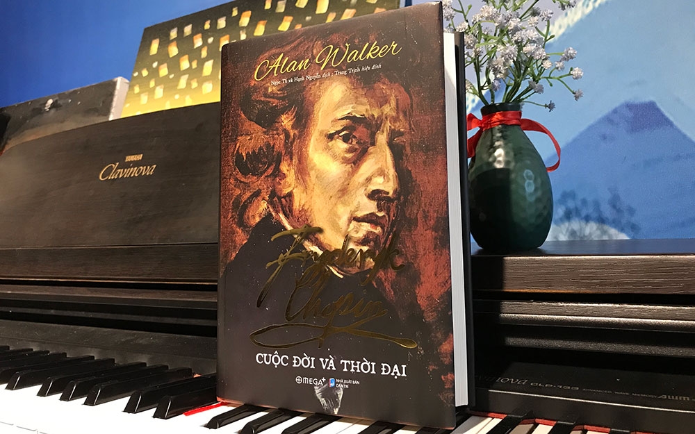 The book “Fryderyk Chopin: A Life and Times”.