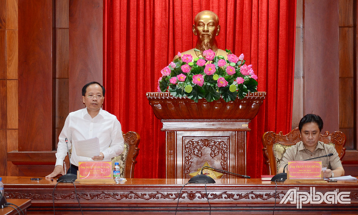Thứ trưởng Nguyễn Duy Lâm phát biểu tại buổi làm việc.