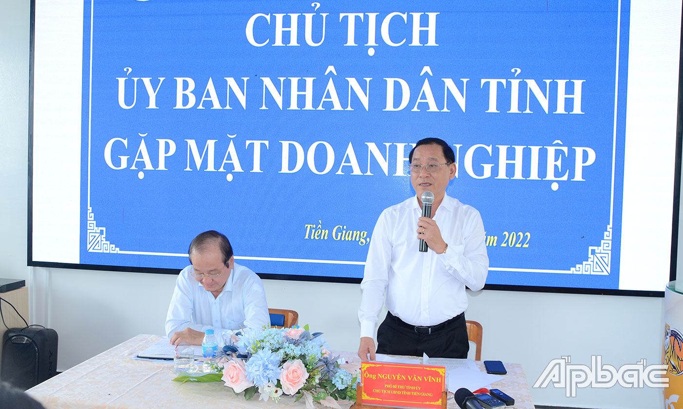 Đồng chí Nguyễn Văn Vĩnh phát biểu tại buổi gặp mặt.