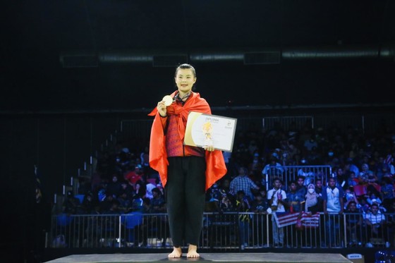 Cô gái người Sơn Lan - Quàng Thị Thu Nghĩa - đã giành HCV vô địch thế giới 2022. Ảnh: OneSILAT