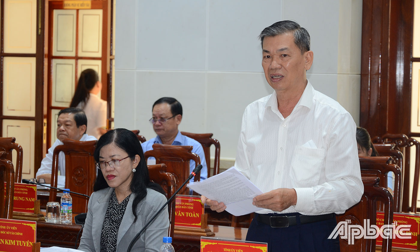 Giám đốc Sở Nông nghiệp & Phát triển nông thôn Nguyễn Văn Mẫn phát biểu ý kiến.