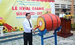 Chủ tịch UBND tỉnh Tiền Giang Nguyễn Văn Vĩnh dự Lễ khai giảng tại Trường THCS Tân Bình Thạnh