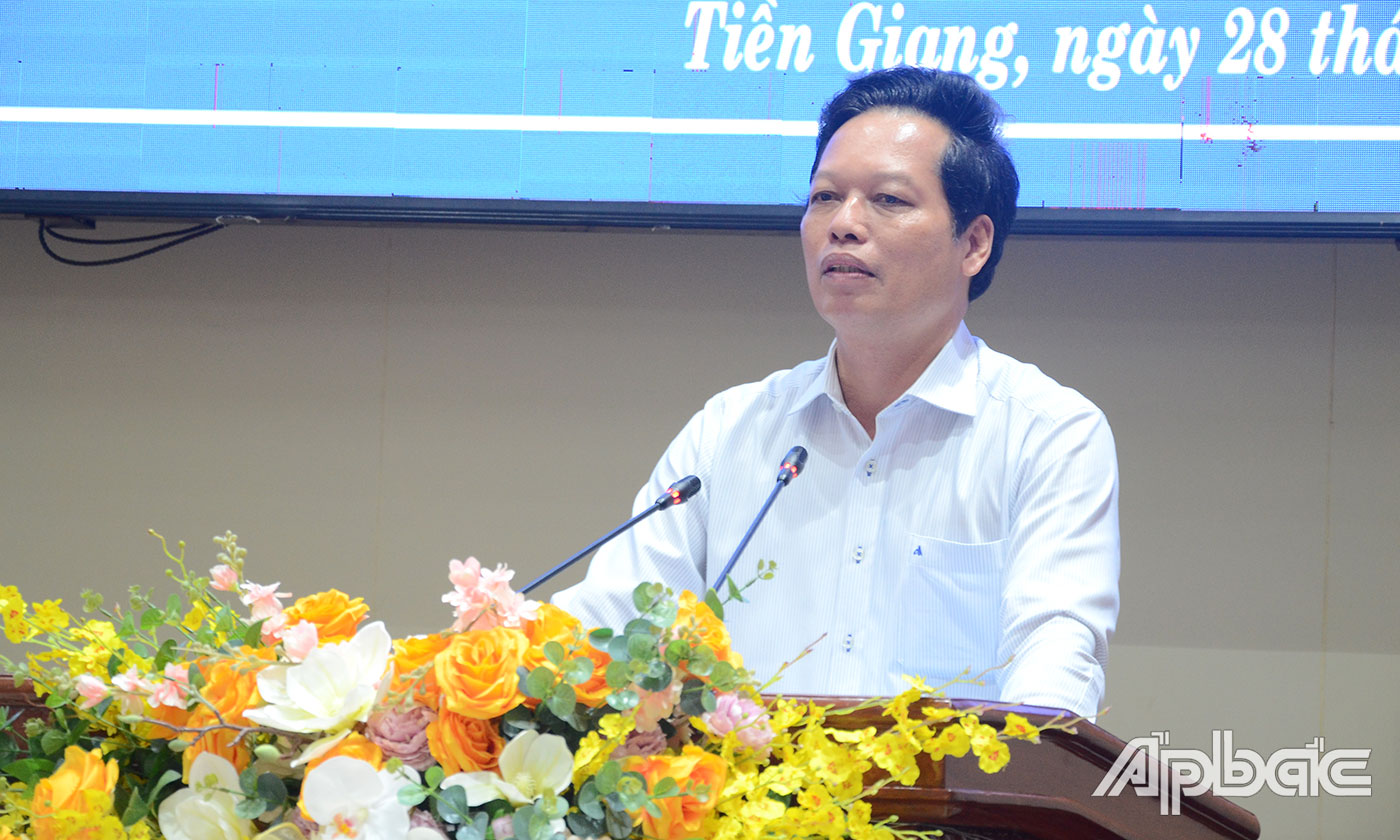 Đồng chí Nguyễn Thành Diệu phát biểu tại hội nghị.
