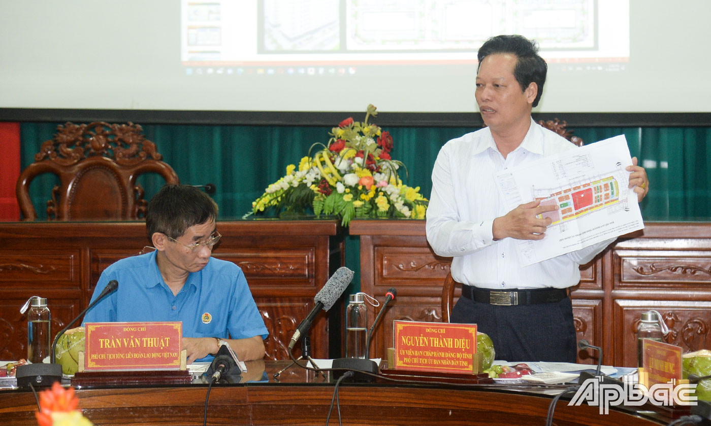 Phó Chủ tịch UBND Nguyễn Thành Diệu phát biểu tại buổi làm việc.
