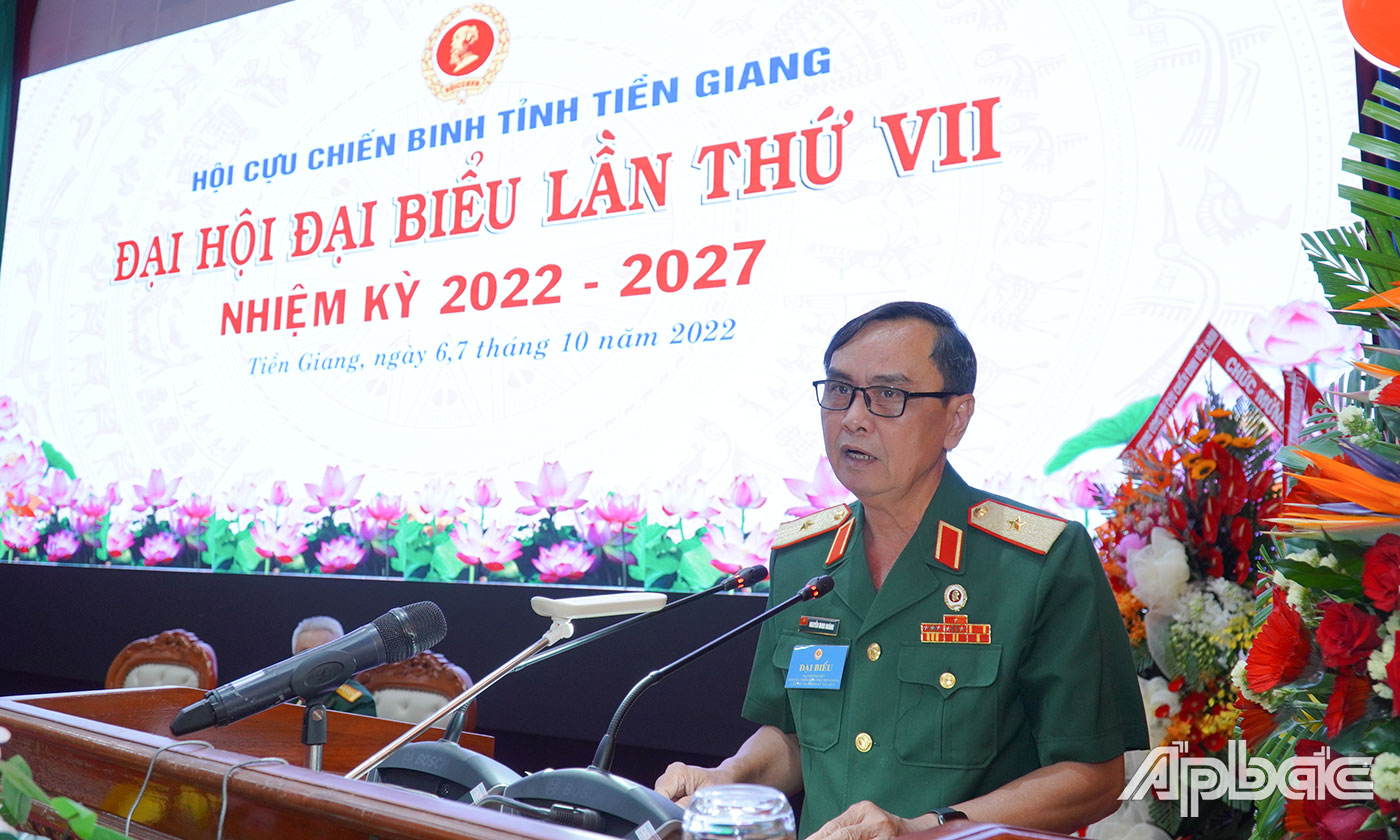 Thiếu tướng Nguyễn Minh Hoàng, Ủy viên Ban Thường vụ Trung ương Hội CCB Việt Nam, Chủ tịch Hội CCB TP. Hồ Chí Minh phát biểu tại Đại hội.
