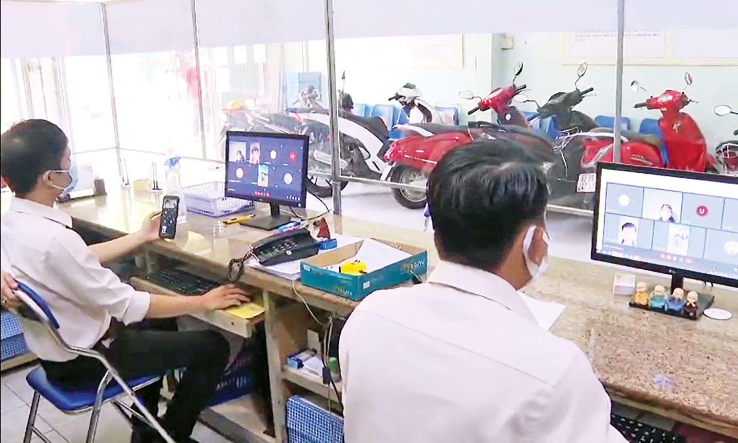 Buổi phỏng vấn online, kết nối giữa doanh nghiệp và ứng viên được tổ chức tại Trung tâm Dịch vụ việc làm Tiền Giang.