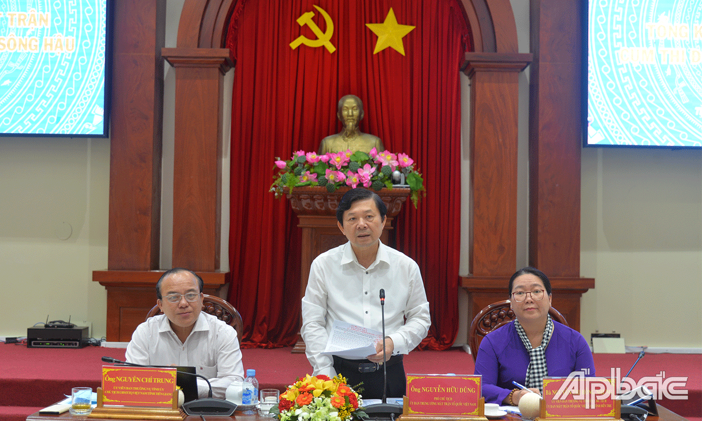đồng chí Nguyễn Hữu Dũng, Phó Chủ tịch Ủy ban Trung ương MTTQ Việt Nam chủ trì hội nghị. 