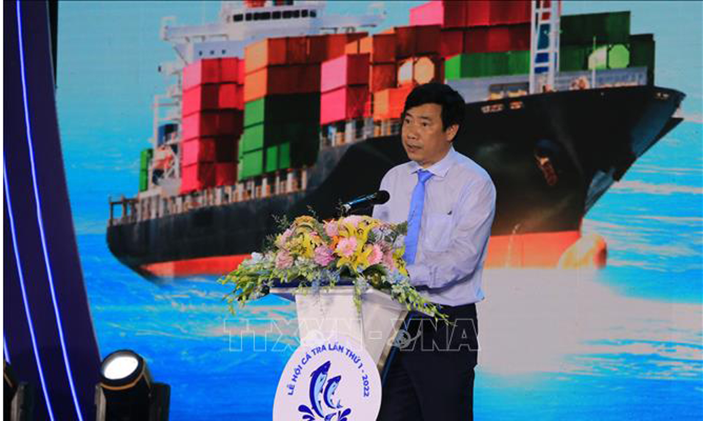 Chủ tịch UBND tỉnh Đồng Tháp Phạm Thiện Nghĩa phát biểu tại lễ khai mạc.