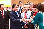 Thủ tướng Phạm Minh Chính gặp gỡ đoàn kiều bào tiêu biểu về tham dự chương trình 