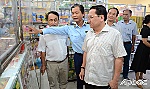 Lãnh đạo UBND tỉnh Tiền Giang kiểm tra tình hình kinh doanh hàng hóa tết