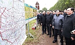 PM inspects construction of Ring Road No.4 in Hanoi capital region