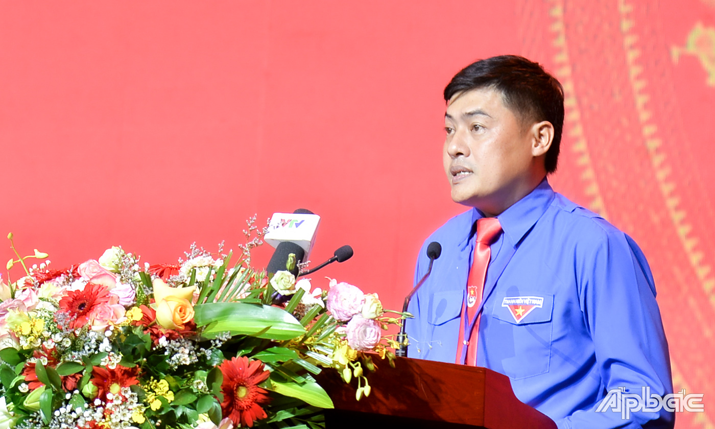 Đồng chí Nguyễn Quang Minh, Bí thư Tỉnh đoàn Tiền Giang phát biểu tại buổi lễ.