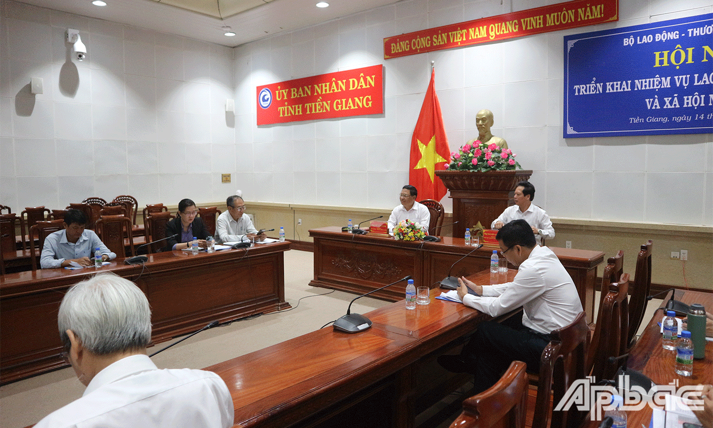 Đại biểu tham dự tại điểm cầu tỉnh Tiền Giang
