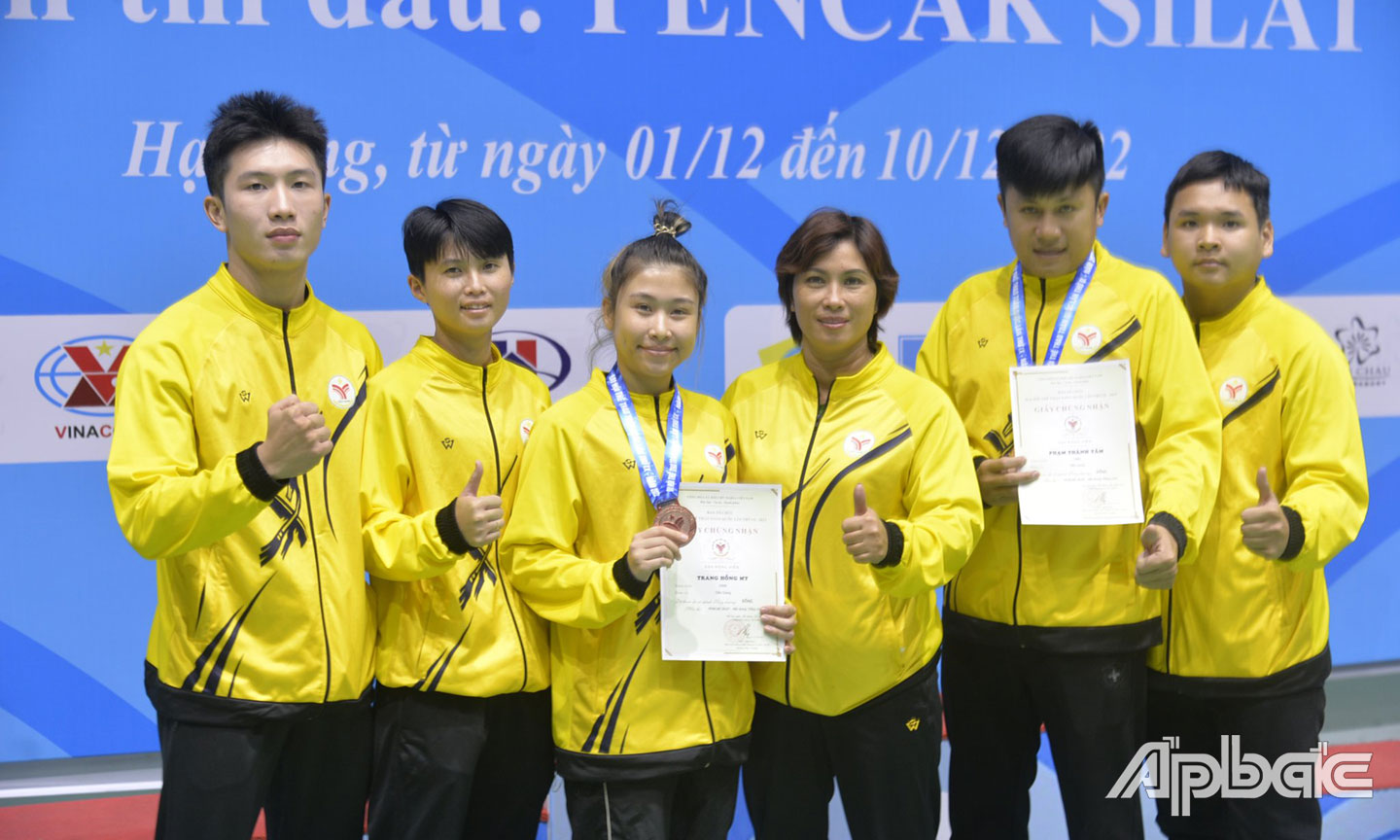 Đội Pencak Silat Tiền Giang thi đấu tại Đại hội Thể thao toàn quốc lần thứ IX.