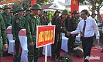 Đồng chí Nguyễn Văn Nhã dự Lễ giao, nhận quân tại huyện Cái Bè