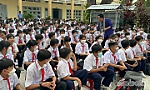 Trường THCS Tân Phong: Sinh hoạt Câu lạc bộ Âm nhạc giới thiệu đờn ca tài tử Nam bộ