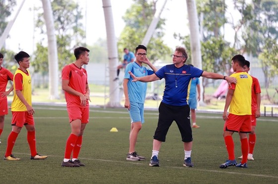 Kinh nghiệm làm việc ở PVF và U19 Việt Nam cũng sẽ giúp HLV người Pháp hiểu thêm về các cầu thủ trẻ.