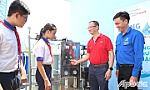 Trao tặng 2 hệ thống máy lọc nước nhiễm mặn cho người dân huyện Tân Phú Đông
