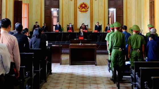 Phiên tòa xét xử sơ thẩm bị cáo Trần Phương Bình và đồng phạm vào sáng 14-3.