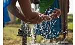 Bộ Y tế hướng dẫn xử lý nước hộ gia đình nhằm đảm bảo nước sạch sinh hoạt trong mùa khô hạn, thiếu nước