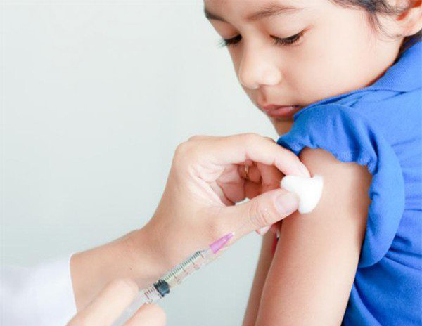 Mua sắm, cung ứng kịp thời các vaccine sử dụng trong Chương trình tiêm chủng mở rộng.