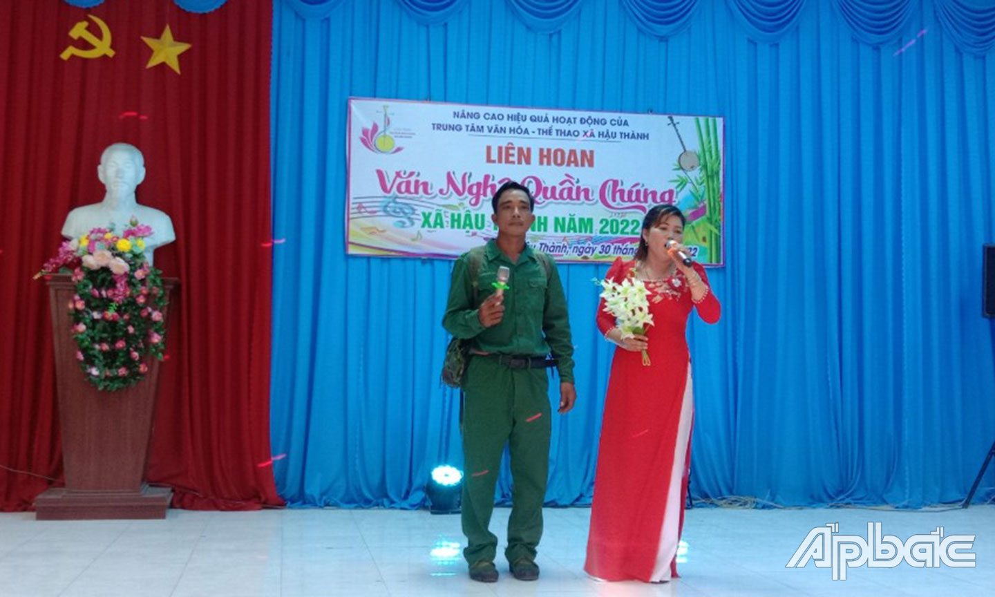 Liên hoan Văn nghệ quần chúng diễn ra ở xã Hậu Thành, huyện Cái Bè.