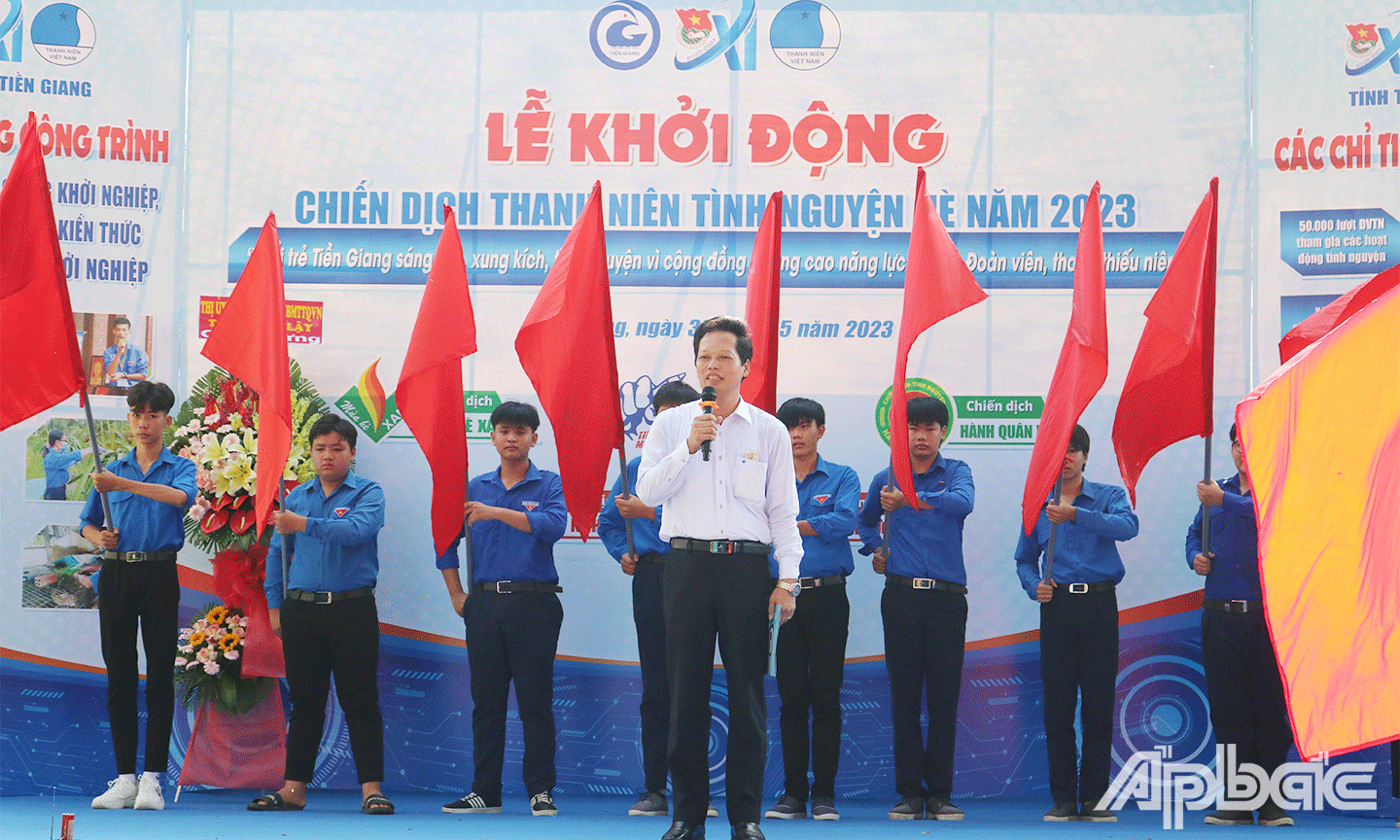 Đồng chí Nguyễn Thành Diệu phát biểu tại lễ ra quân