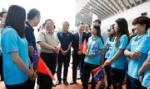 Thủ tướng Phạm Minh Chính cùng Thủ tướng Australia Anthony Albanese giao lưu với đội tuyển nữ Việt Nam và đội U20 Australia