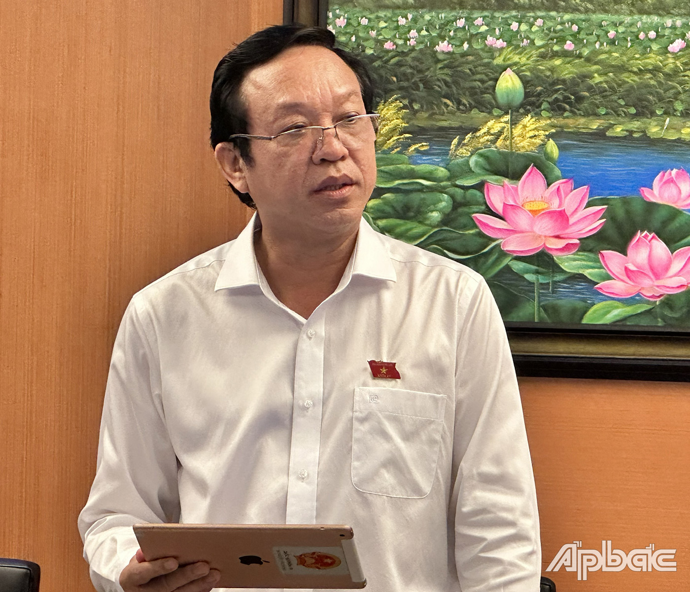 Đại biểu Nguyễn Văn Dương phát biểu ý kiến thảo luận tại tổ