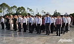 Lãnh đạo tỉnh Tiền Giang viếng Nghĩa trang Liệt sĩ tỉnh
