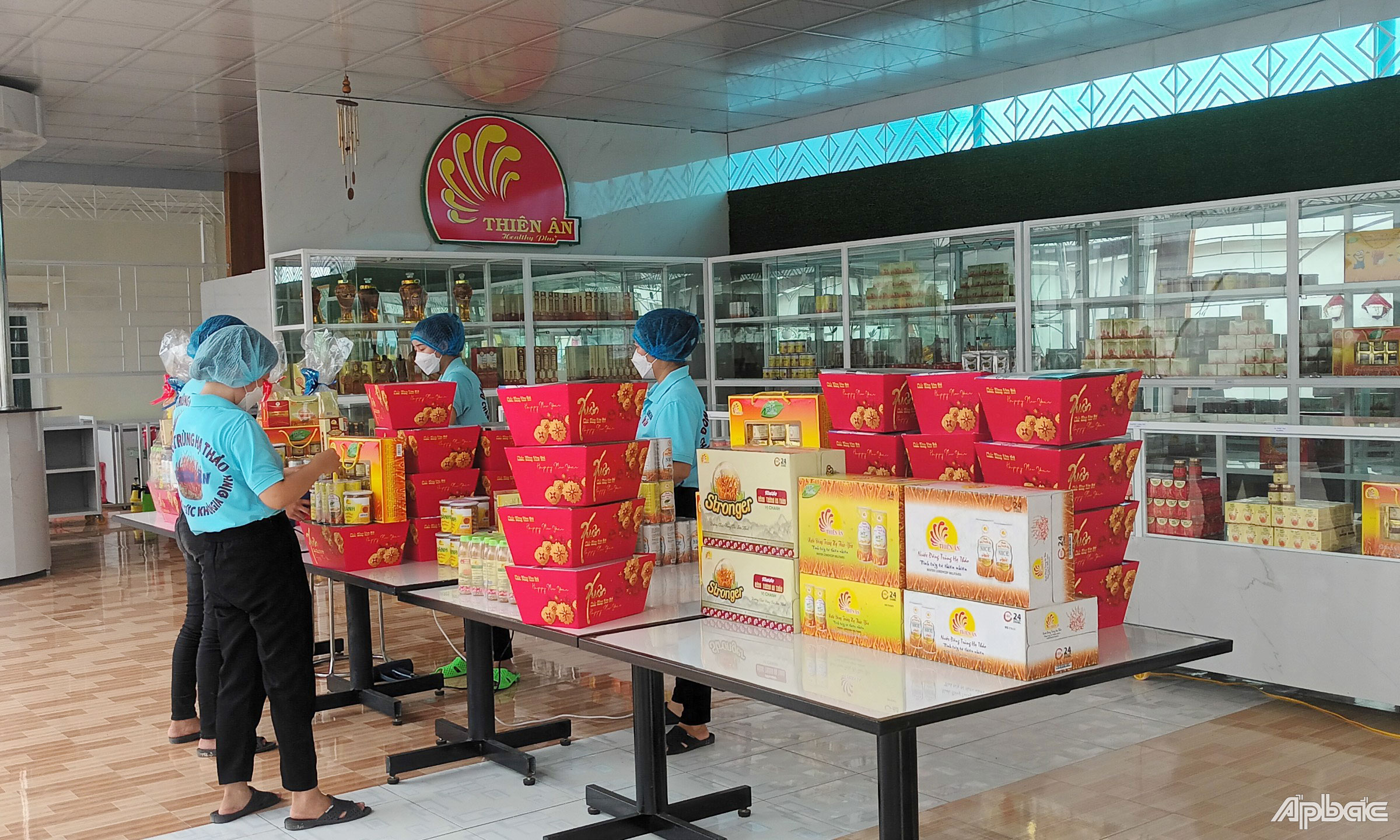 Sản phẩm OCOP của tỉnh được đưa lên quảng bá tại Sàn giao dịch điện tử Tiền Giang.