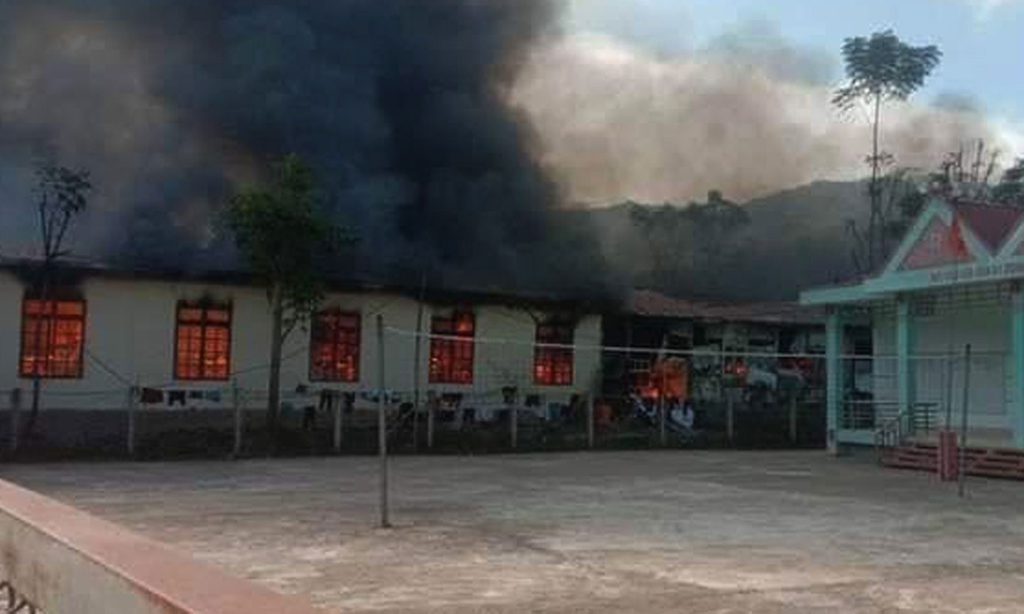 Bộ trưởng Nguyễn Kim Sơn gửi thư chia buồn, thăm hỏi nạn nhân vụ cháy trường ở Sơn La