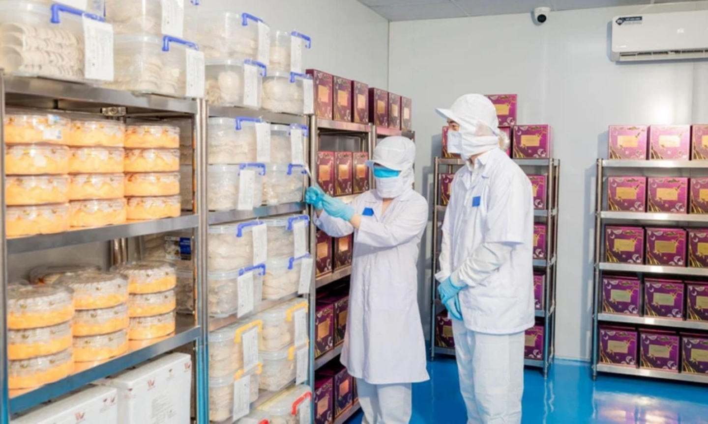 Lô yến sào đầu tiên của Việt Nam được xuất khẩu chính ngạch sang Trung Quốc khẳng định cơ hội phát triển bền vững của ngành yến Việt Nam.