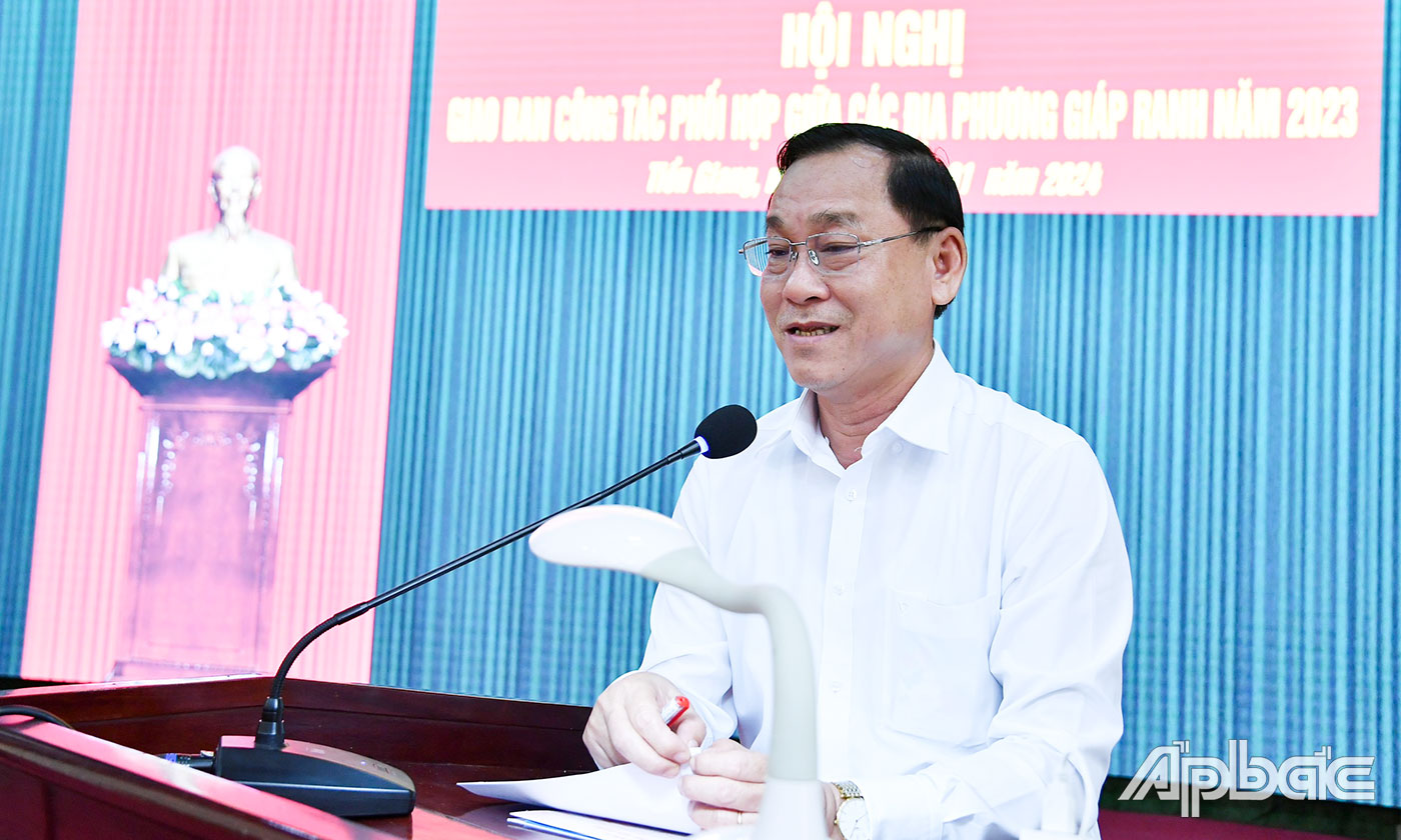 Đồng chí Nguyễn Văn Vĩnh, Phó Bí thư Tỉnh ủy, Chủ tịch UBND tỉnh Tiền Giang phát biểu tại hội nghị.