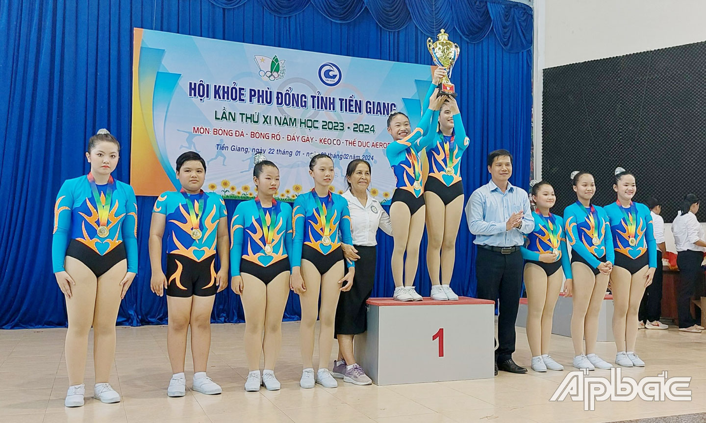 Trao giải môn thể dục nhịp điệu tại HKPĐ tỉnh Tiền Giang lần thứ XI.