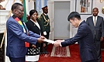 Vietnamese ambassador presents credential letter to Zimbabwean President