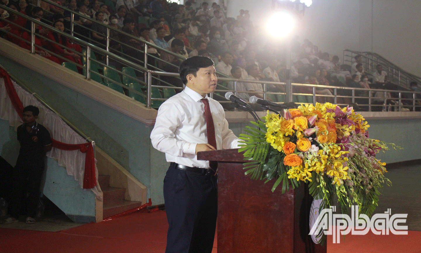 Giám đốc Sở GD-ĐT Lê Quang Trí phát biểu. 