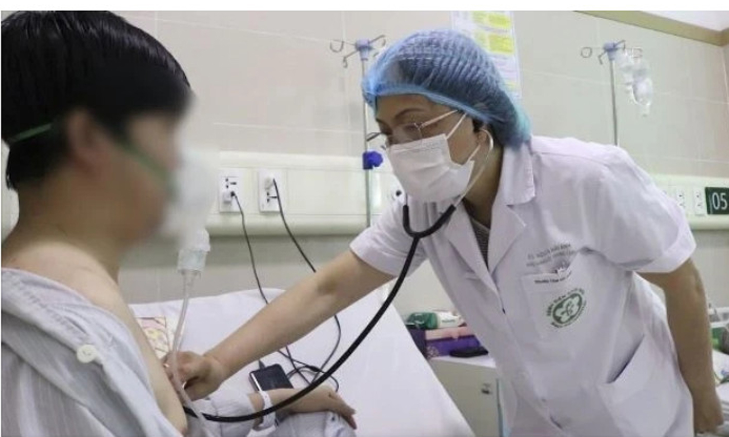 Bệnh nhân mắc ho gà điều trị tại Bệnh viện Bạch Mai. (Ảnh minh họa)