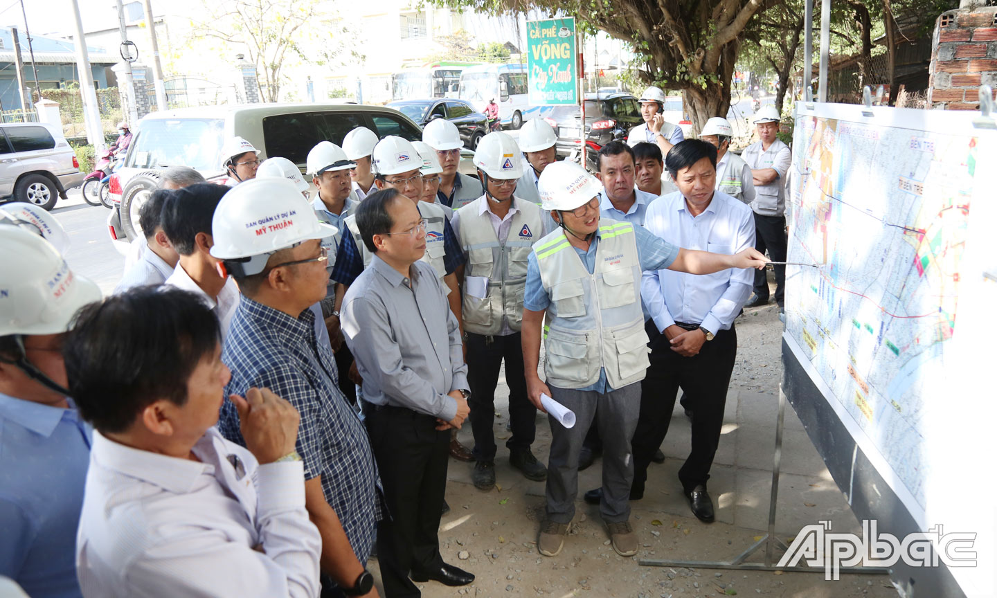 Thứ trưởng Bộ Giao thông Vận tải Nguyễn Duy Lâm kiểm tra, tháo gỡ khó khăn đẩy nhanh tiến độ  Dự án Cầu Rạch Miễu 2.