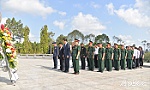 Đoàn Đại biểu tỉnh Pursat viếng Nghĩa trang Liệt sĩ tỉnh Tiền Giang