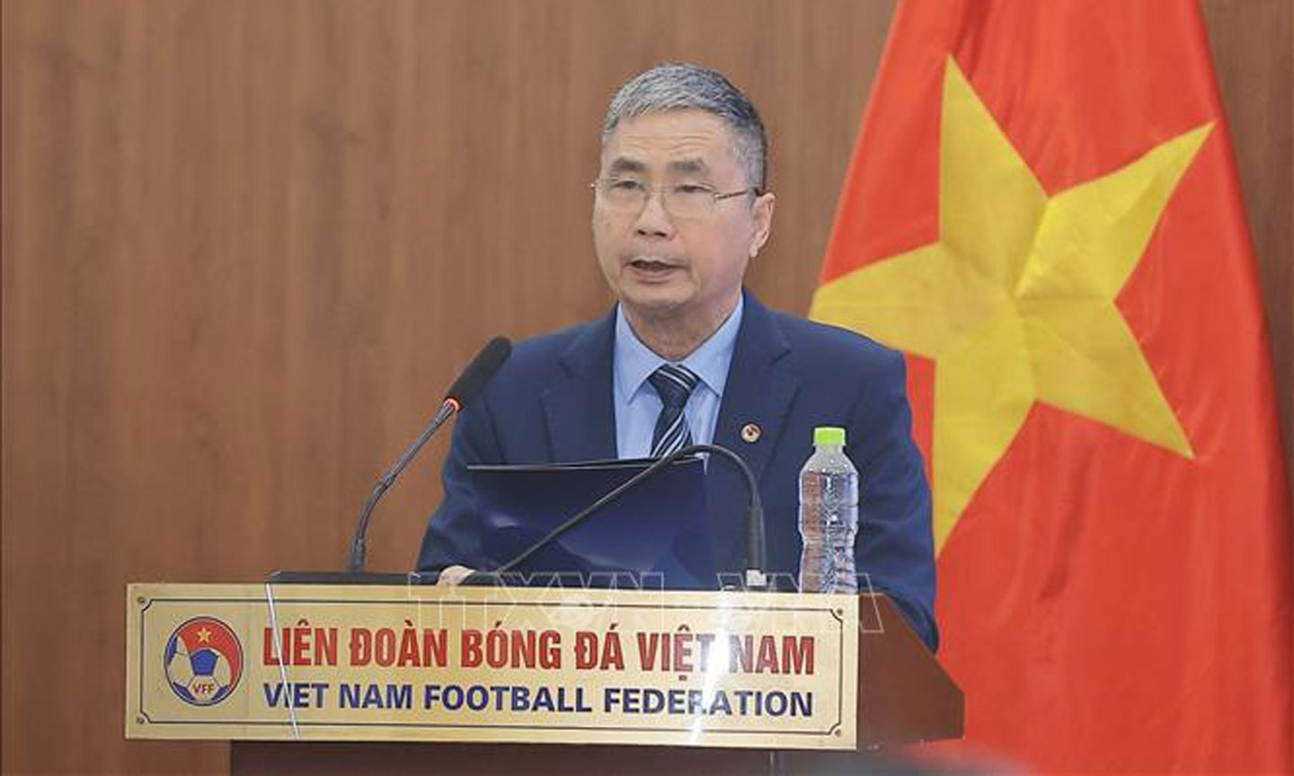 Ông Dương Nghiệp Khôi, Tổng Thư ký VFF phát biểu. Ảnh: Minh Quyết/TTXVN