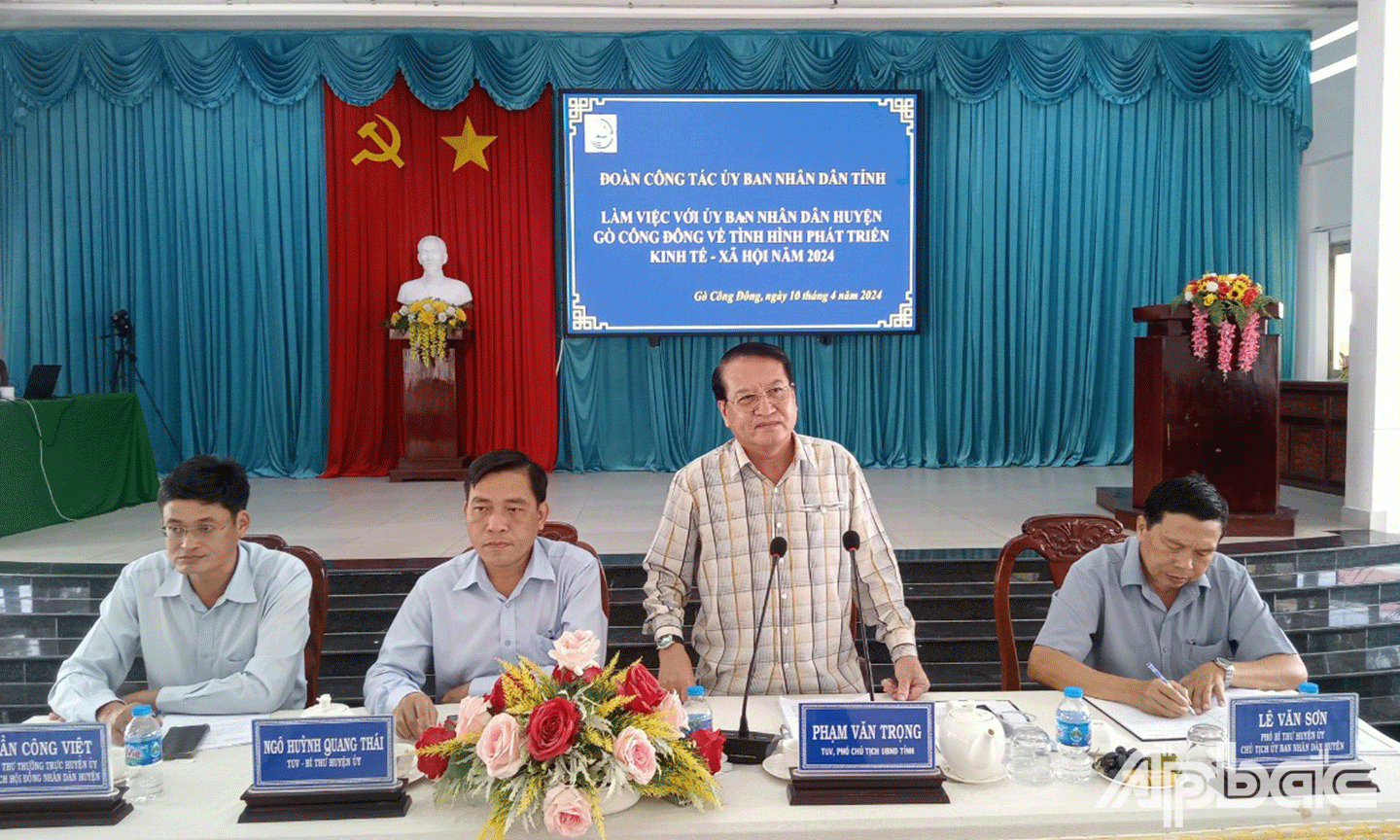 Phó Chủ tịch UBND tỉnh Tiền Giang Phạm Văn Trọng phát biểu tại buổi làm việc 