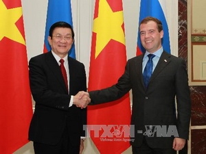 Chủ tịch nước Trương Tấn Sang hội kiến với Thủ tướng LB Nga Dmitry Medvedev. (Ảnh: Nguyễn Khang/TTXVN)