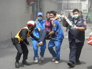 Bạo lực xảy ra tại Songkhla. Ảnh: Reuters