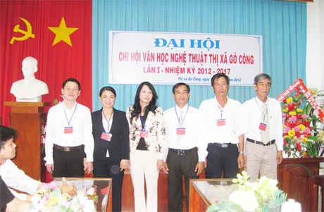 Ra mắt Ban Chấp hành Chi hội nhiệm kỳ 2012 - 2017