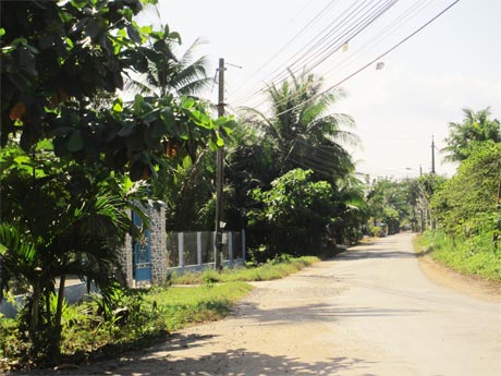 Ba năm qua, thị trấn đã nhựa hóa, bê tông hóa 8 tuyến đường giao thông nông thôn dài 2,2 km.