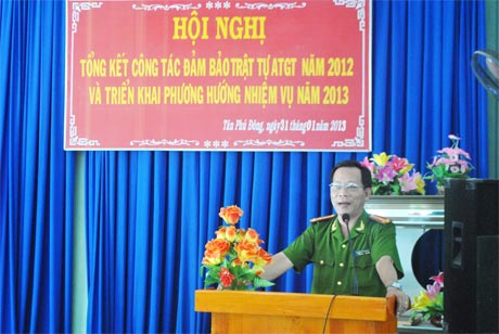 Công an Tân Phú Đông triển khai kế hoạch bảo đảm TTATGT năm 2013.