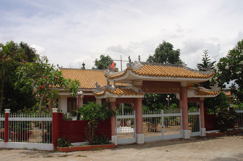 Phủ thờ Hồ Chủ tịch ở xã Tân Thanh, huyện Cái Bè, tỉnh Tiền Giang.